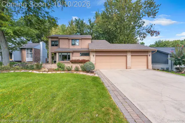 7566 Ashburton Court, WestBloomfield, MI 48322