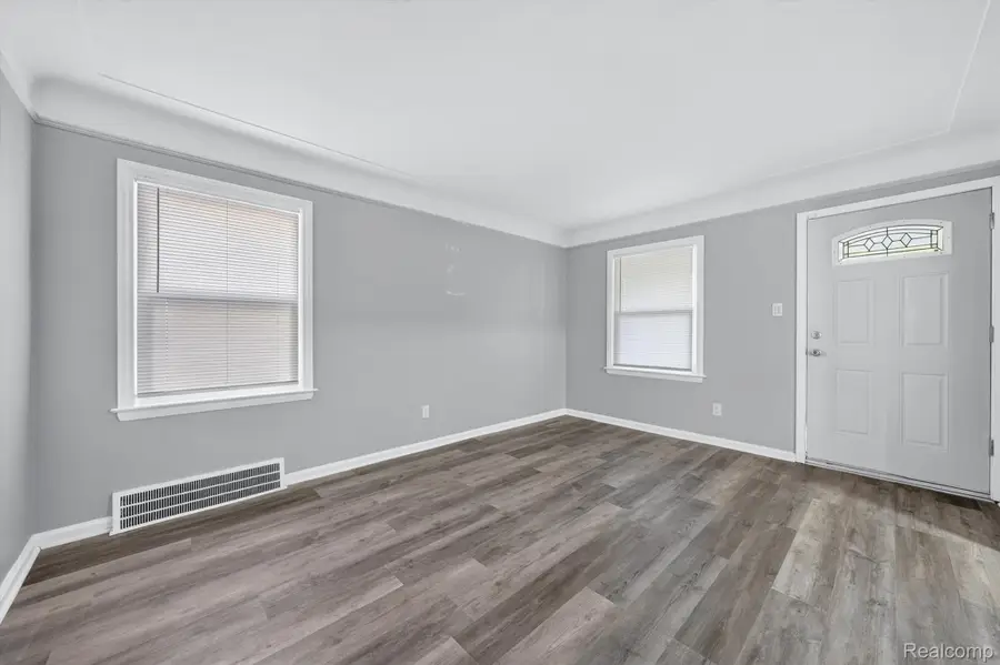 9943 Tecumseh, Redford, MI 48239 - #3