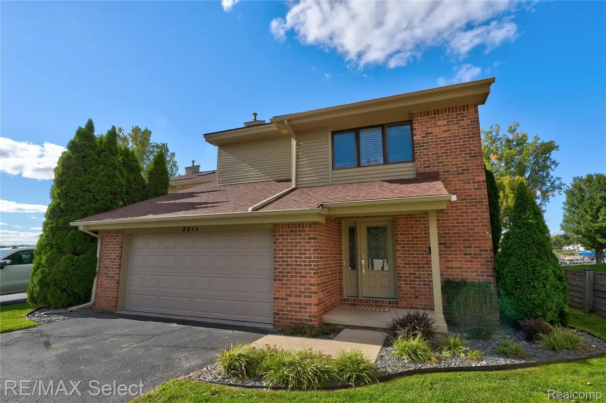 2214 Bowles Street, Fenton, MI 48430 - #1