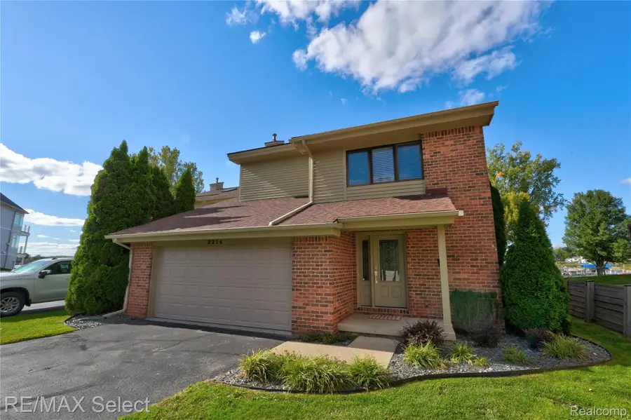 2214 Bowles Street, Fenton, MI 48430 - #2