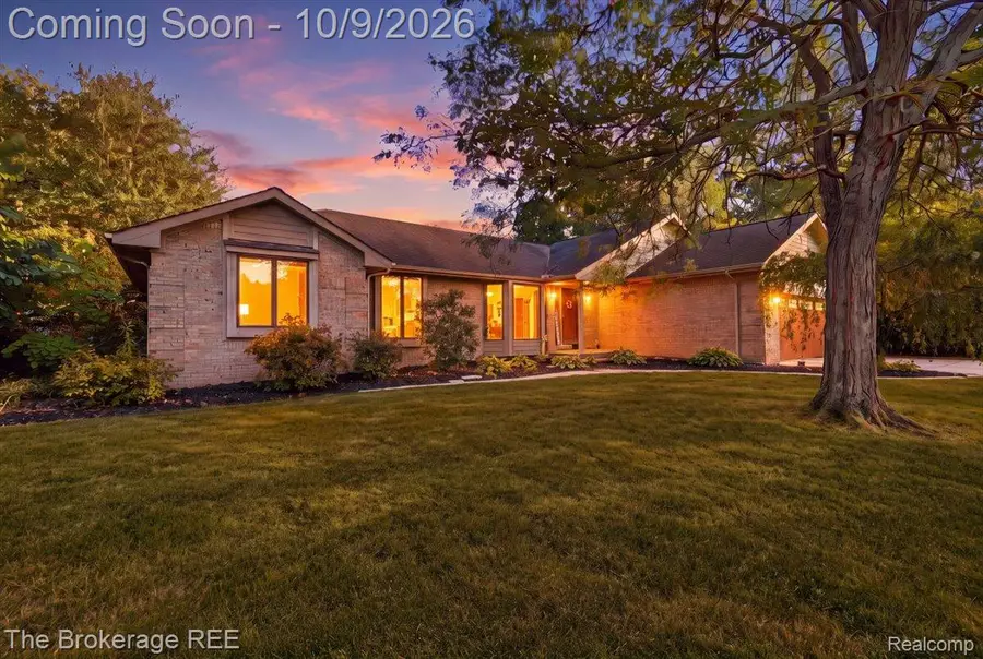 2390 Briar Creek Lane, Burton, MI 48509 - #2