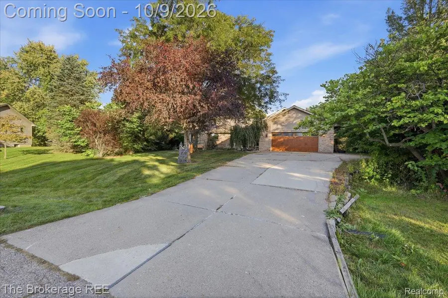2390 Briar Creek Lane, Burton, MI 48509 - #3
