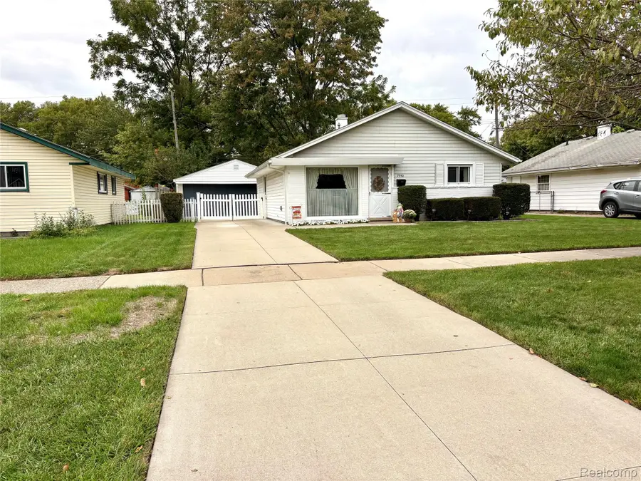 7950 Clippert Street, Taylor, MI 48180 - #3