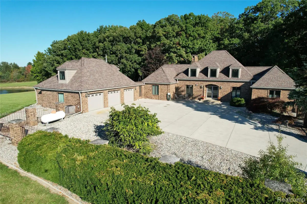 9515 E Bristol Road, Davison, MI 48423 - #1