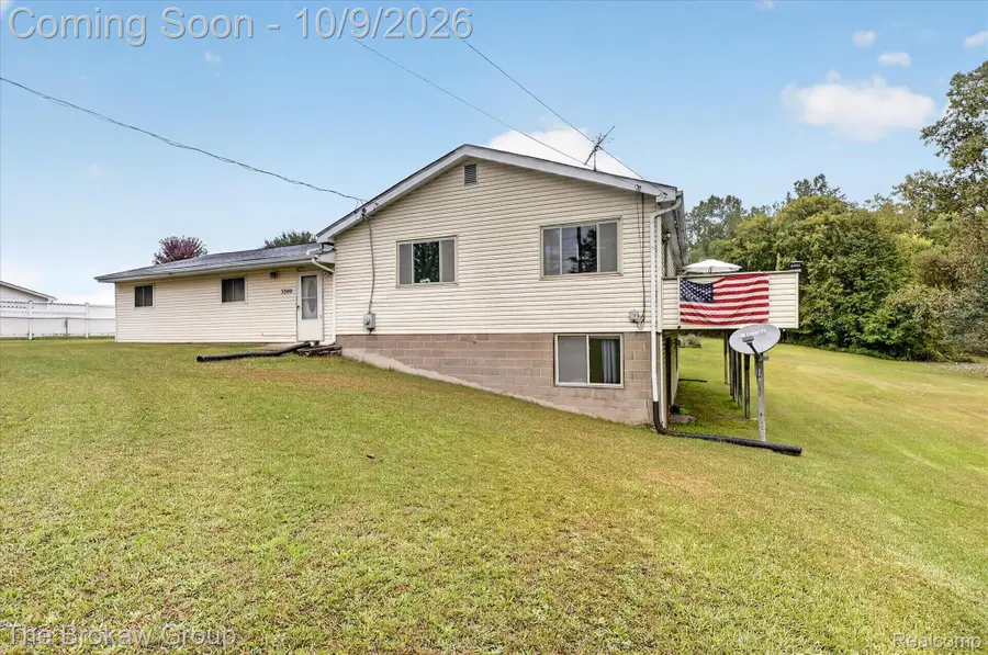 3380 W Hill Road, Flint, MI 48507 - #3