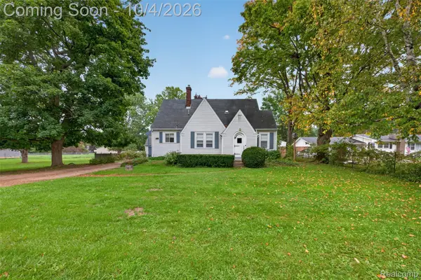 1421 Munson Street, Burton, MI 48509