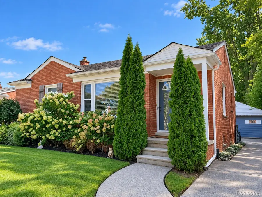22701 Princeton Street, Dearborn, MI 48124 - #2