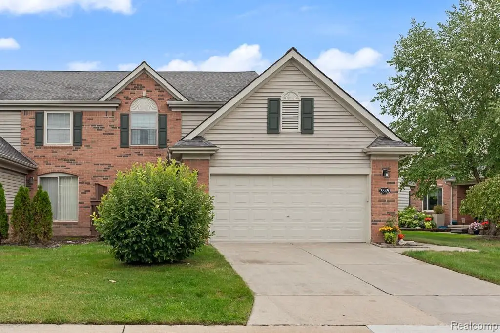 3845 Knightbridge Circle #46, Sterling Heights, MI 48314 - #1