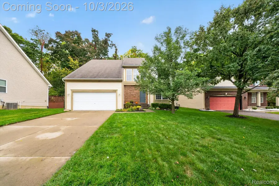 2752 W Amberly Boulevard, Howell, MI 48843 - #2