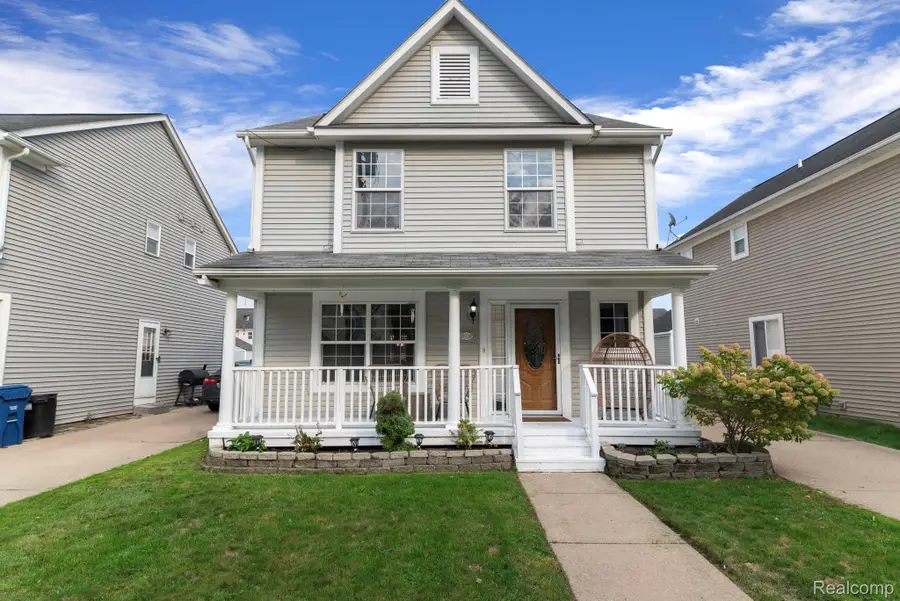 19338 Delaware Avenue, Redford, MI 48240 - #2