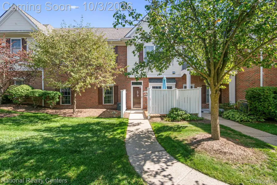 2936 Cottonwood Drive, Waterford, MI 48328 - #2