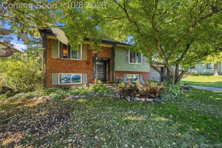 8522 Buckingham Drive, Ypsilanti, MI 48198 - #3
