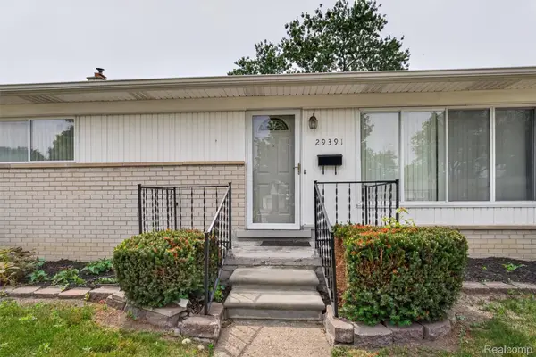 29391 Mark Avenue, MadisonHeights, MI 48071