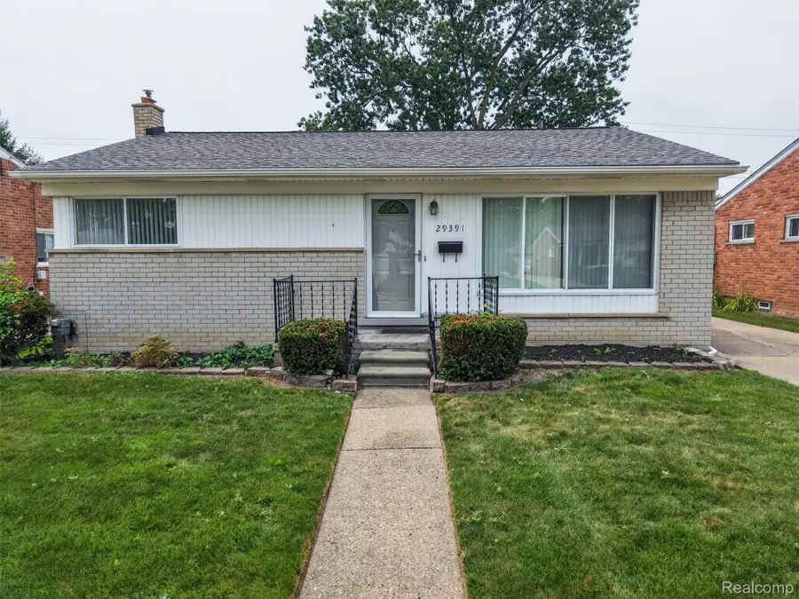 29391 Mark Avenue, Madison Heights, MI 48071 - #2