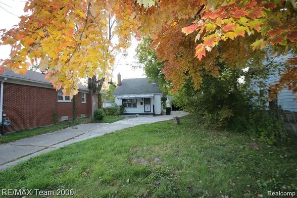 7761 Artesian Street, Detroit, MI 48228