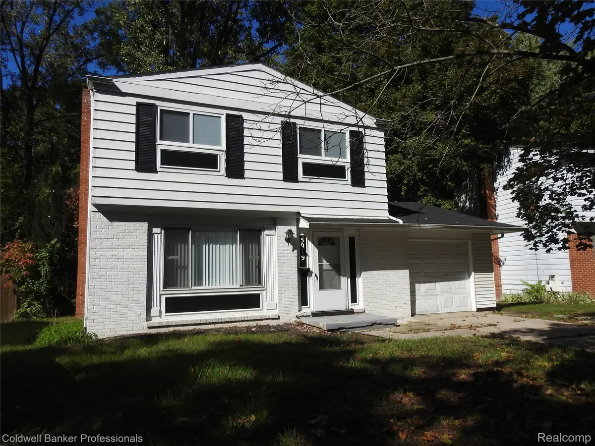 5919 Western Road, Flint, MI 48506 - #1