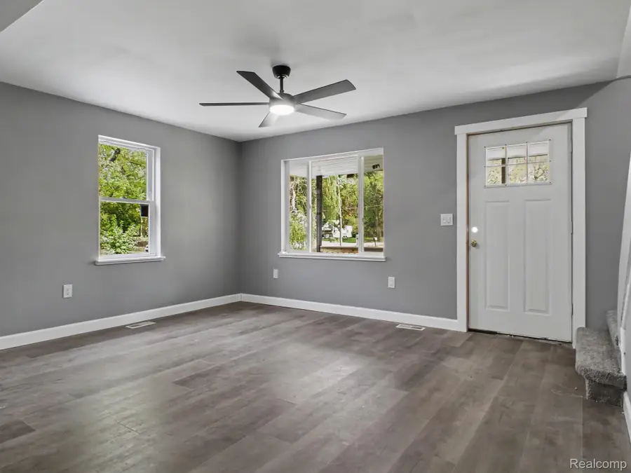 2465 Howald Avenue, Flint, MI 48504 - #3