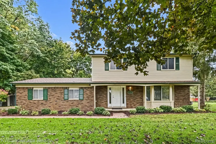 3305 Harvey Lake Road, Highland, MI 48356 - #2