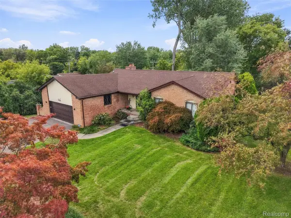 20805 Halsted Rd, Northville, MI 48167