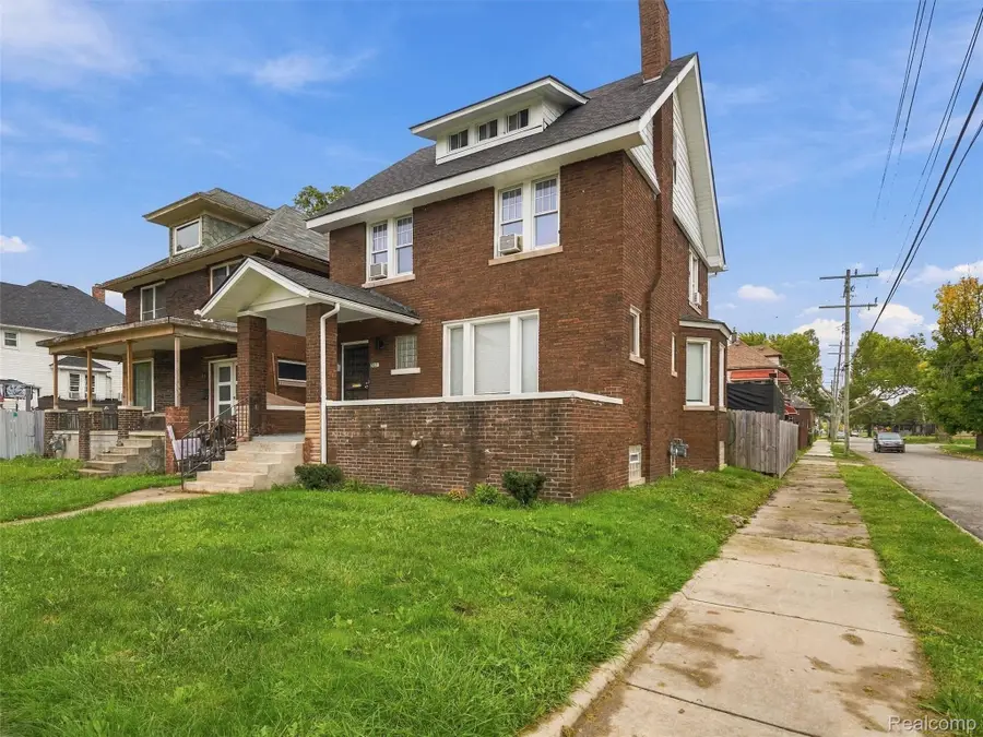 3821 Montgomery Street, Detroit, MI 48206 - #2