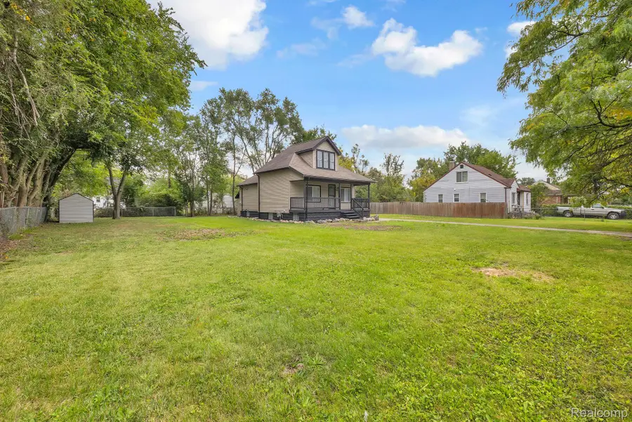 7686 Warwick Street, Detroit, MI 48228 - #3