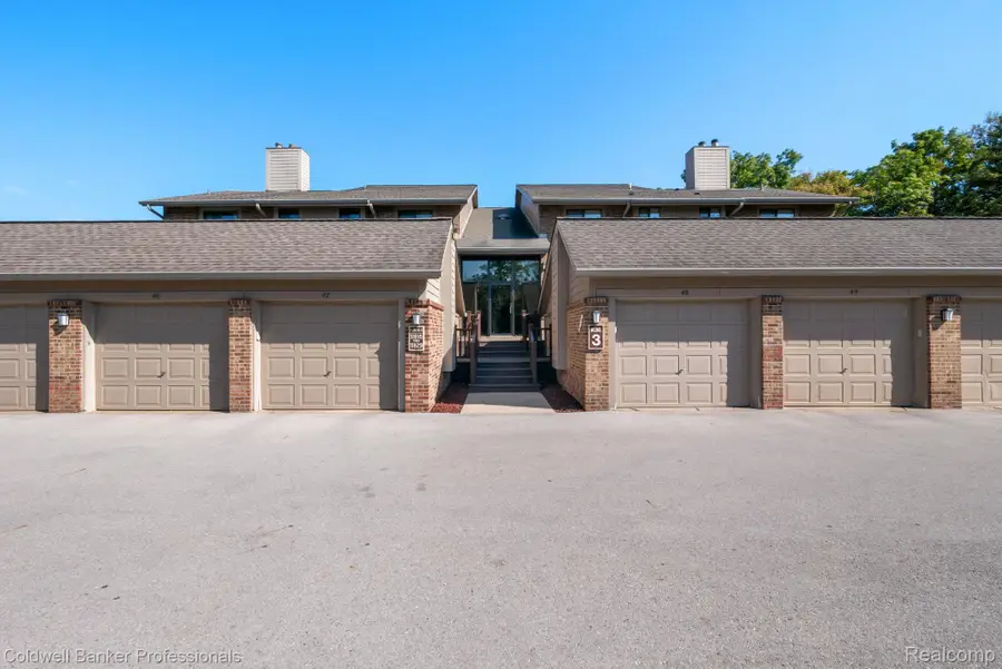 11817 Sycamore Drive, Plymouth, MI 48170 - #3