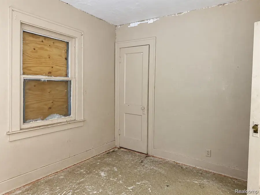 722 Ridgeway Avenue, Flint, MI 48505 - #2