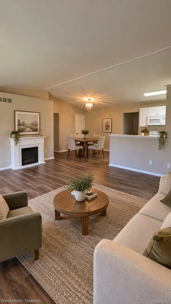 9343 Parkview Circle, GrandBlanc, MI 48439