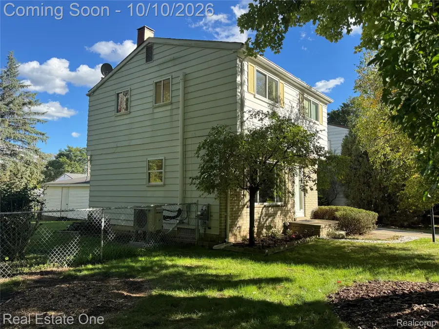 23236 Albion Avenue, Farmington Hills, MI 48336 - #2