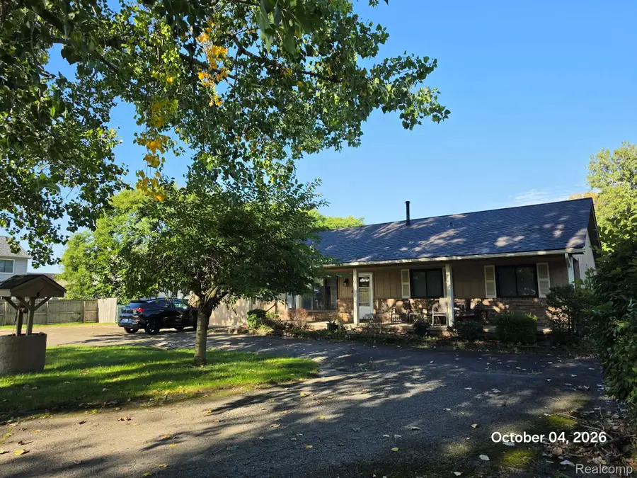 34781 Union Lake Road, Clinton Township, MI 48035 - #3