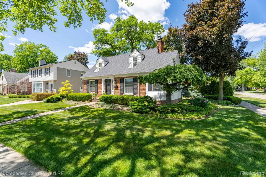 32111 Auburn Drive, Beverly Hills, MI 48025 - #3