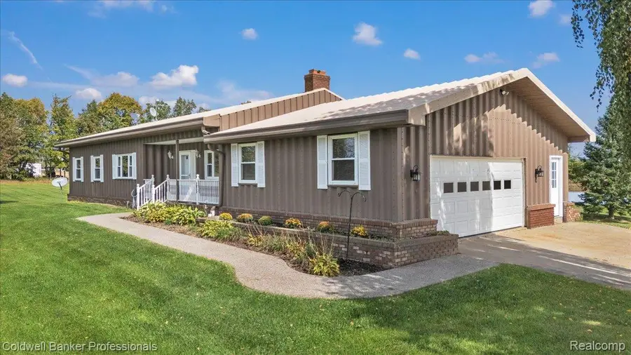 2110 N Blacks Corners Road, Goodland, MI 48444 - #2