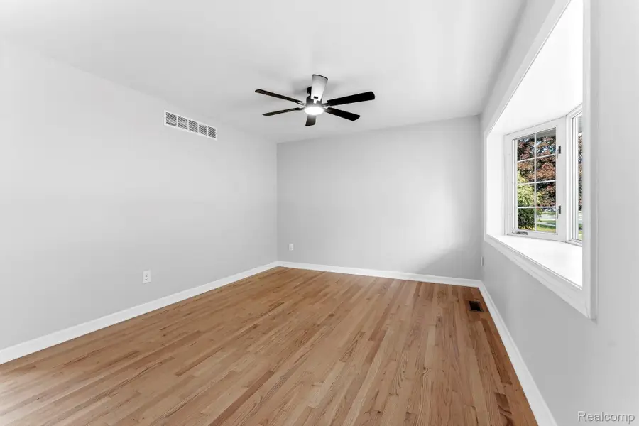 31700 Lafler Drive, Rockwood, MI 48173 - #3