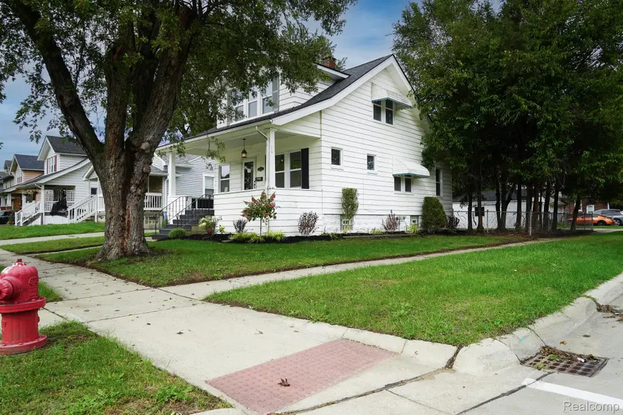 34804 Ash Street, Wayne, MI 48184 - #3