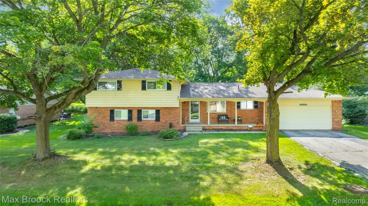 28839 Bannockburn Street, Farmington, MI 48334 - #1