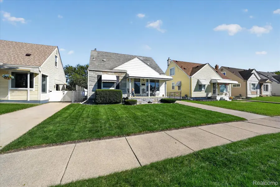1908 Anne Avenue, Lincoln Park, MI 48146 - #2