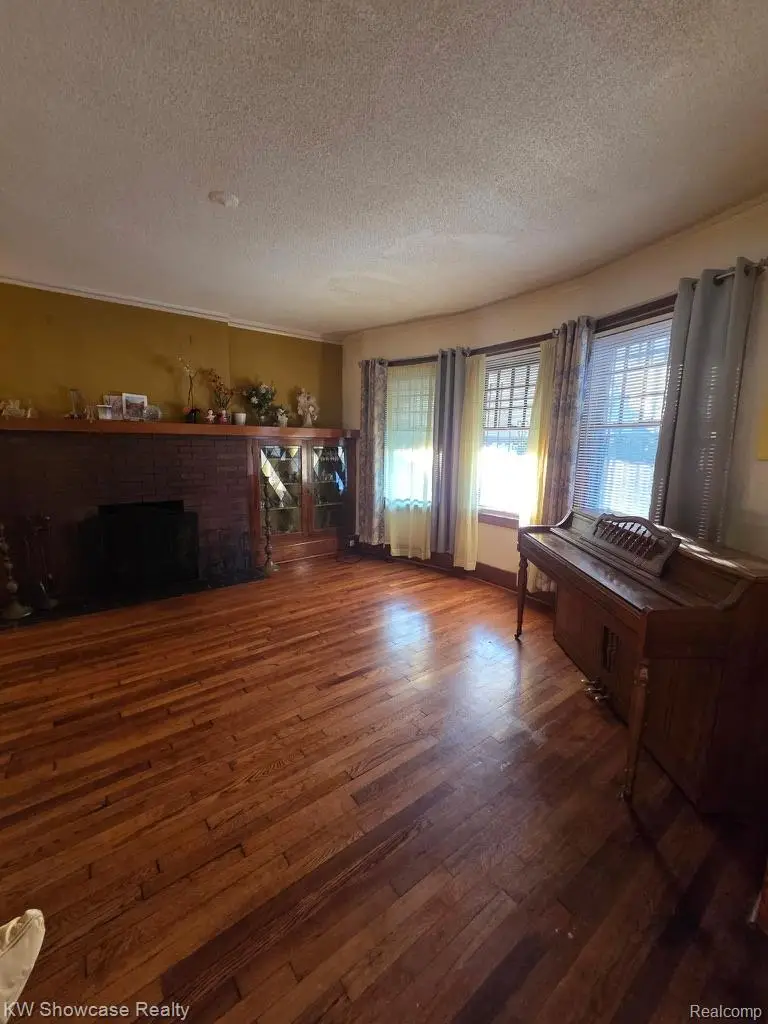917 Burlingame Street, Detroit, MI 48202 - #2
