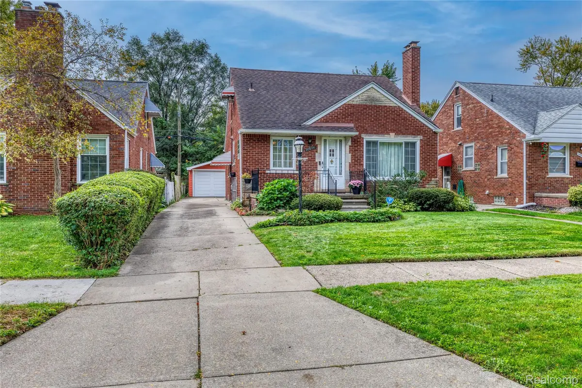 20514 Lochmoor Street, Harper Woods, MI 48225 - #1