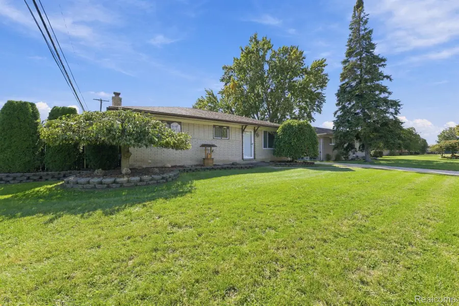 13904 Bernice Avenue, Warren, MI 48089 - #2