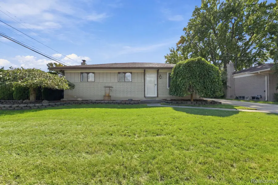 13904 Bernice Avenue, Warren, MI 48089 - #3