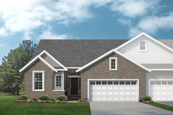 61771 Empire Road W, SouthLyon, MI 48178