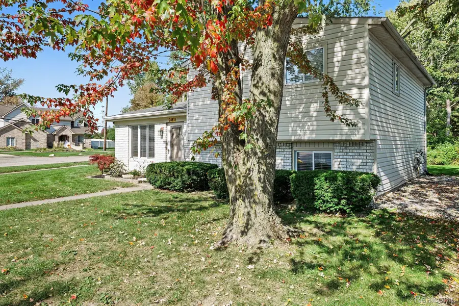 24615 Orchid Street, Harrison Township, MI 48045 - #3