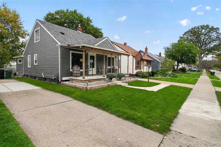 14924 Euclid Avenue, Allen Park, MI 48101 - #2