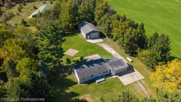 7830 Ernst Road, Manchester, MI 48158