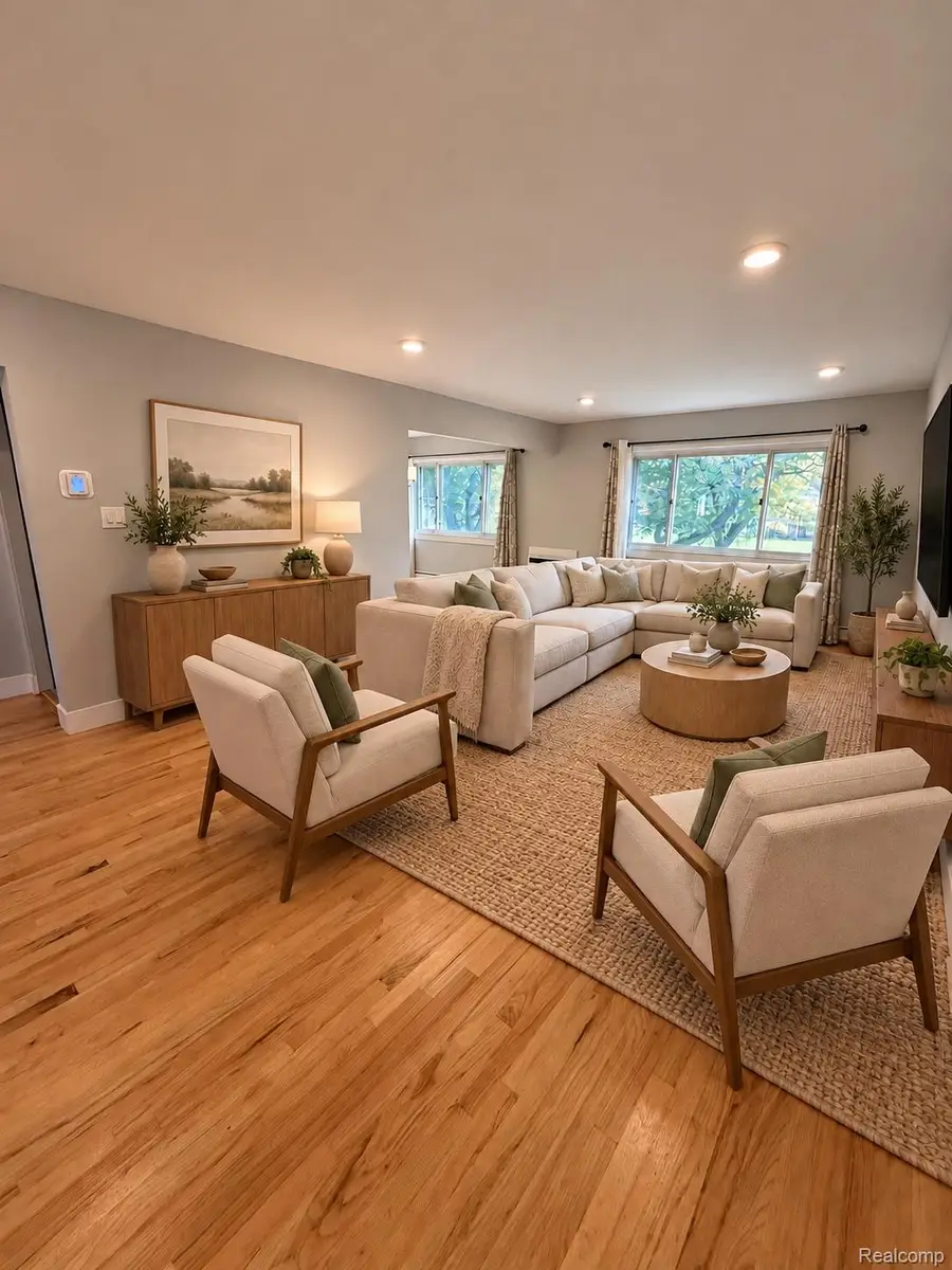 4113 Telegraph Road #216, Bloomfield, MI 48302 - #3