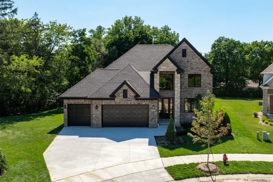 913 Kimberly Court, Troy, MI 48098 - #2