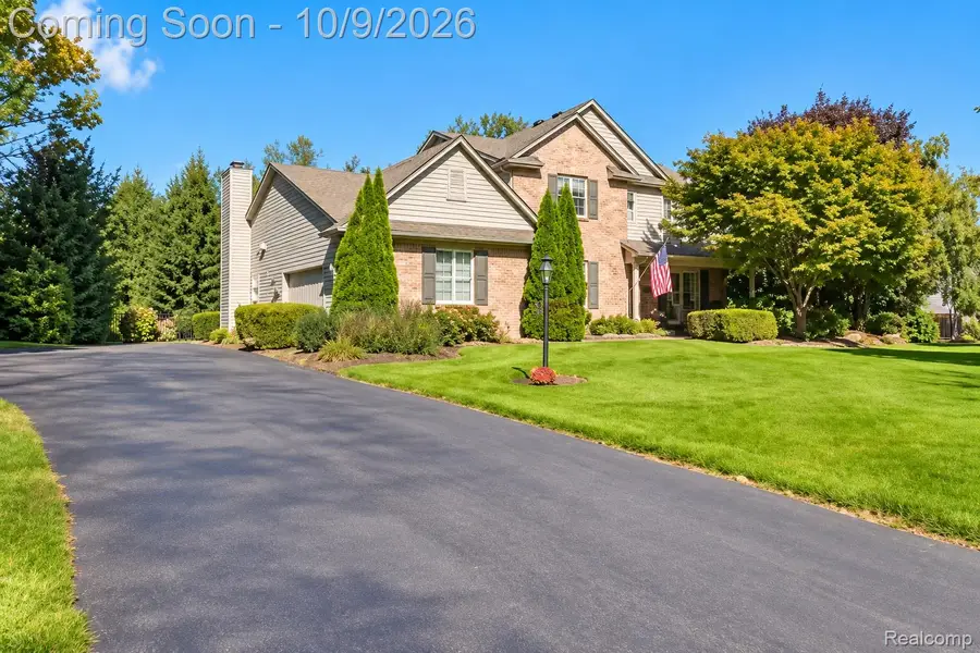 337 Mill Pond Lane, Milford, MI 48381 - #3