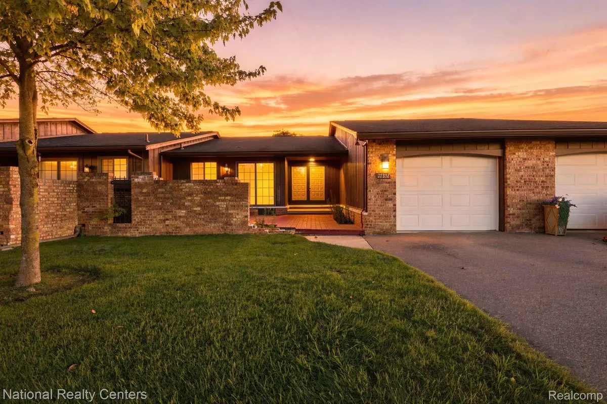 27332 Collingwood Drive, Southfield, MI 48033 - #1