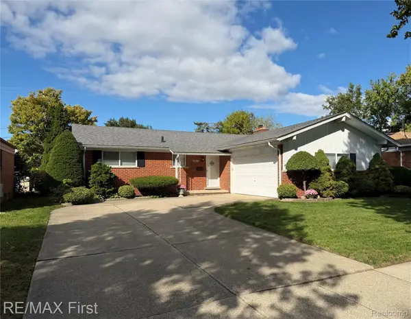 29839 Warner Avenue, Warren, MI 48092