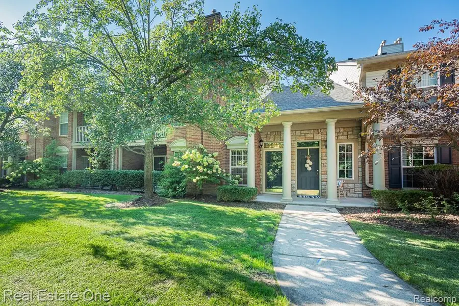 3491 Tremonte Circle S, Rochester, MI 48306 - #2